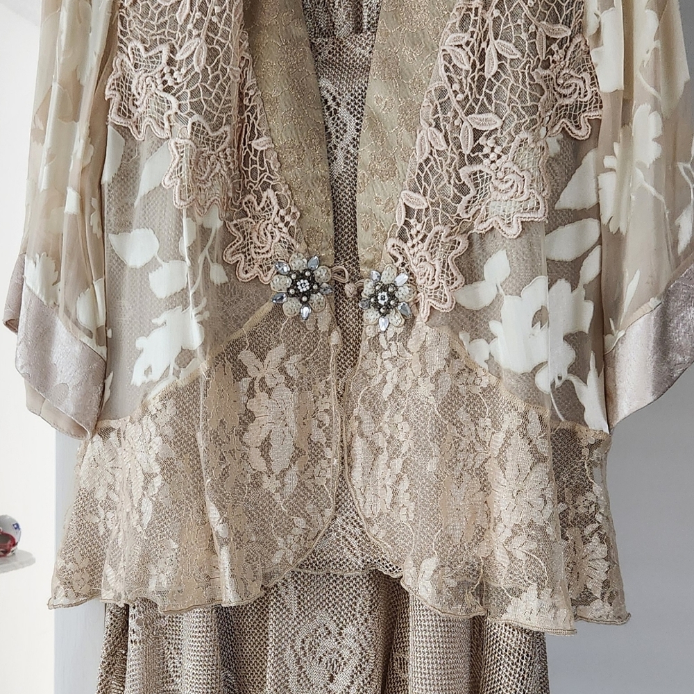 VINTAGE! 3 Pc. Asymmetrical Skirt with Flowing Design, Shell & Jacket